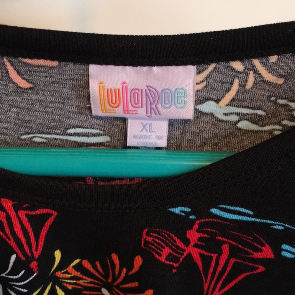 LuLaRoe Randy - Picture 2 of 5